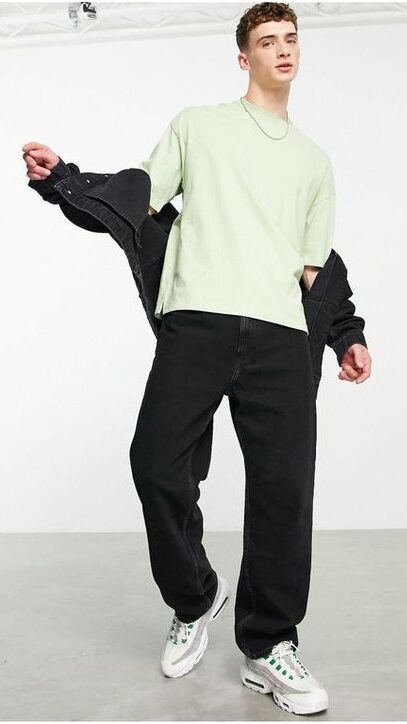 Oversized T-shirt with Sneakers