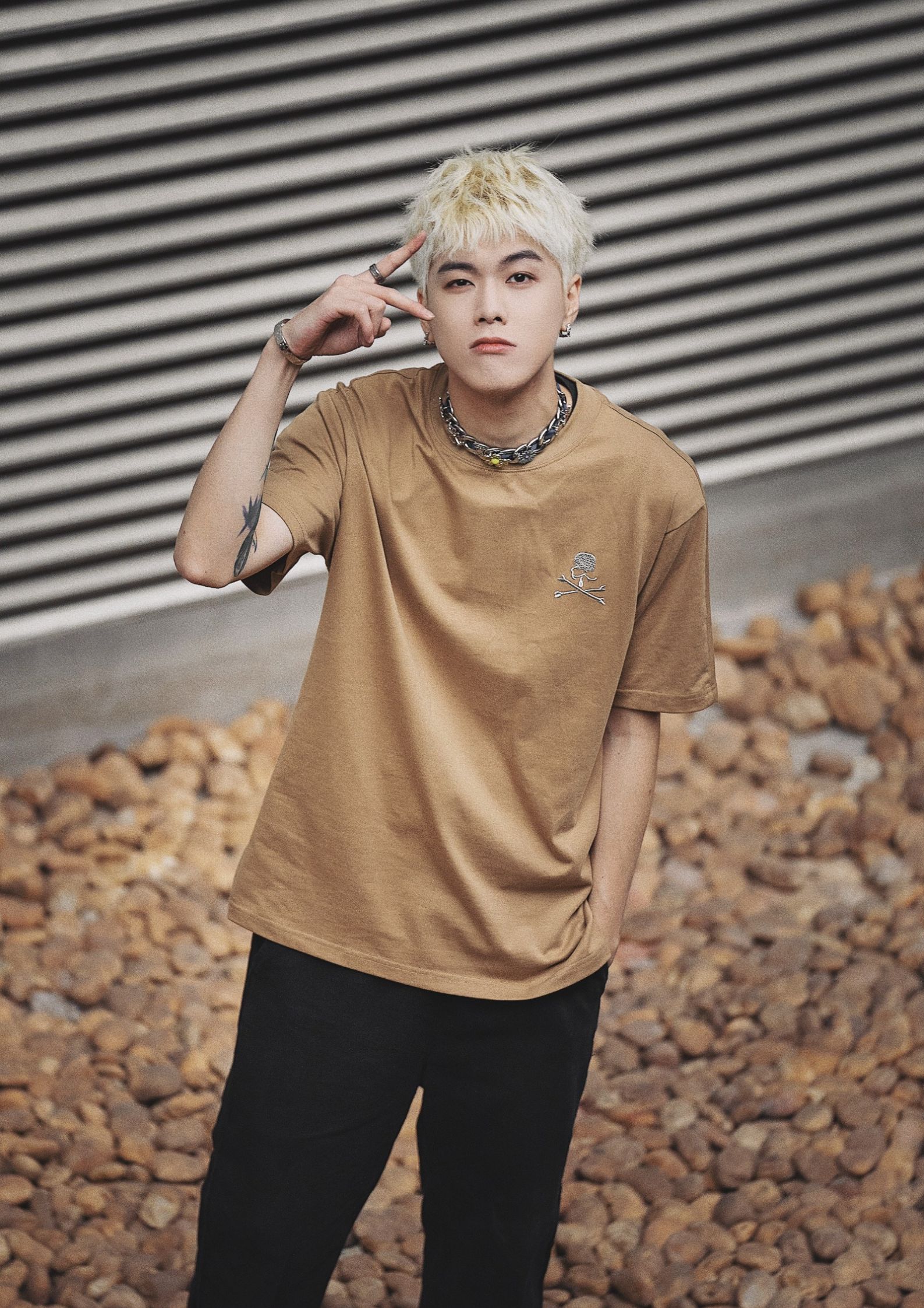 Accessorizing Oversized Tshirt