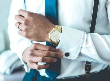 How to choose perfect watch for your wrist size