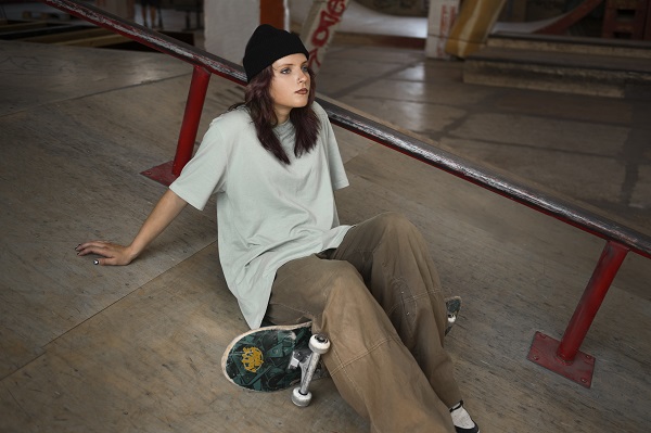 Oversized T-shirt with Cargo Pants